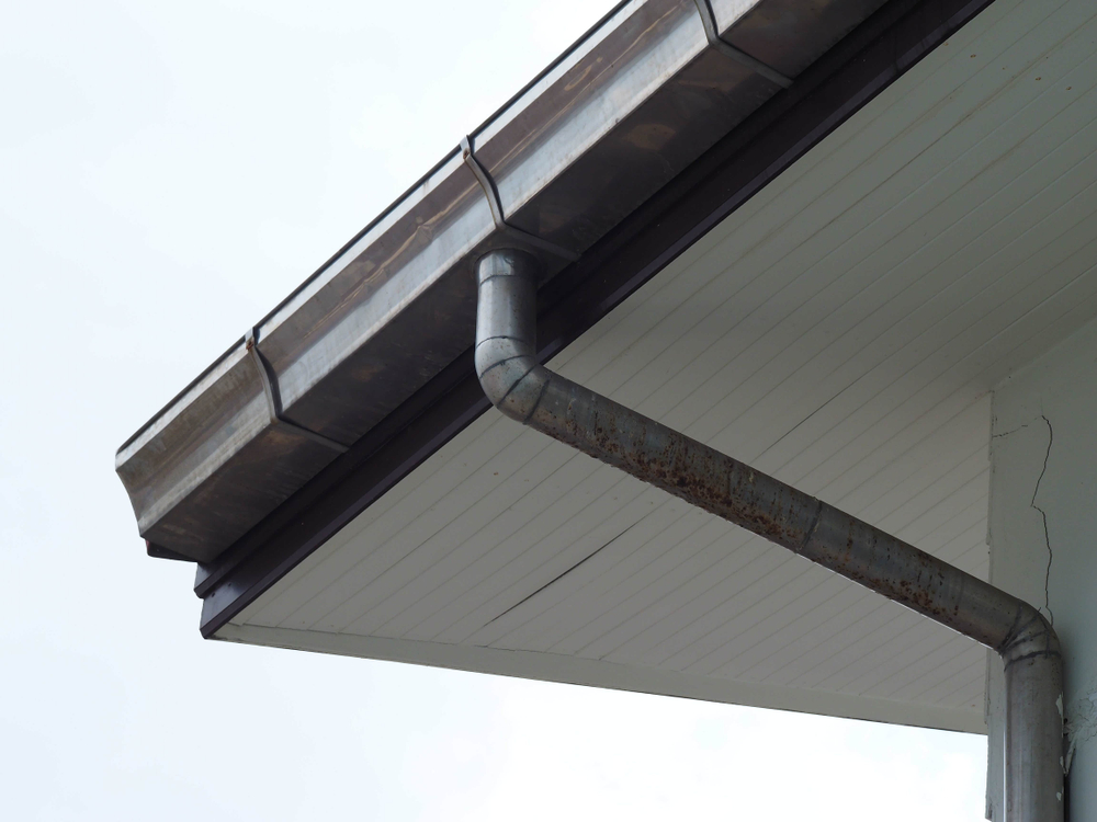 Aluminium,Rain,Gutter,On,The,Roof,Background
